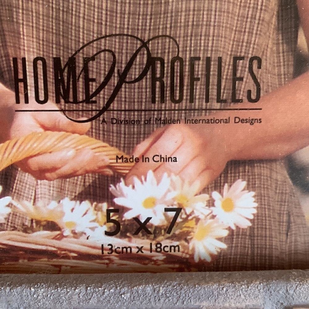 Photo Frame 5” X 7” Photo Hand Painted - Picture 10 of 10